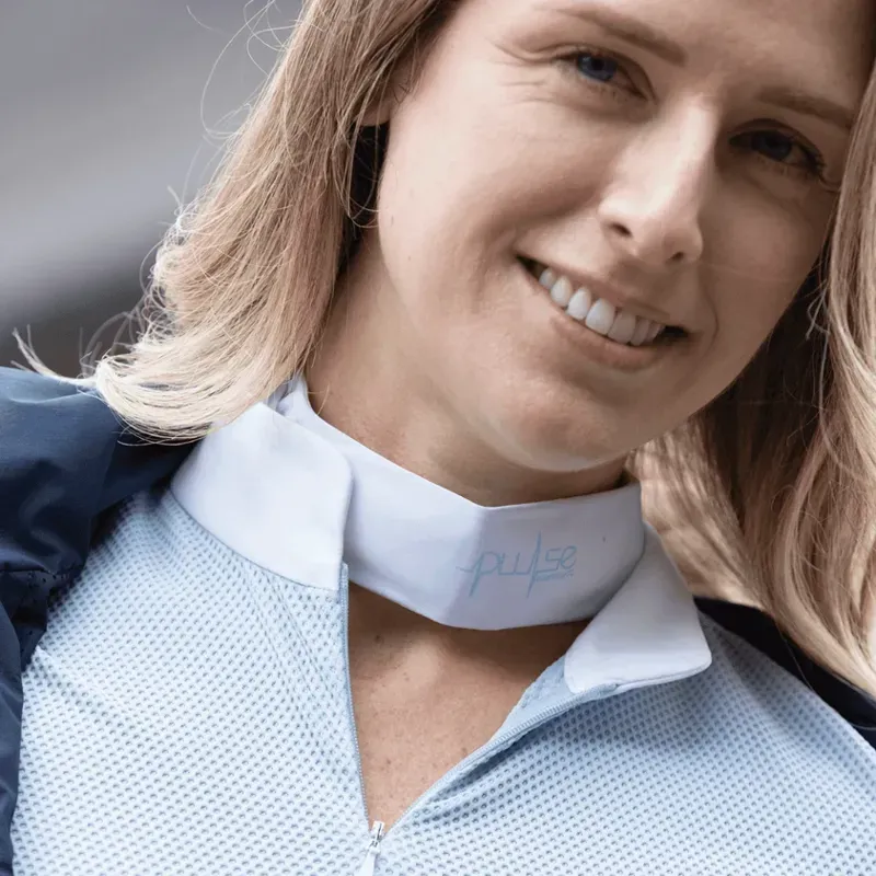 Equetech One Size Pulse Neck Iceband in White-1