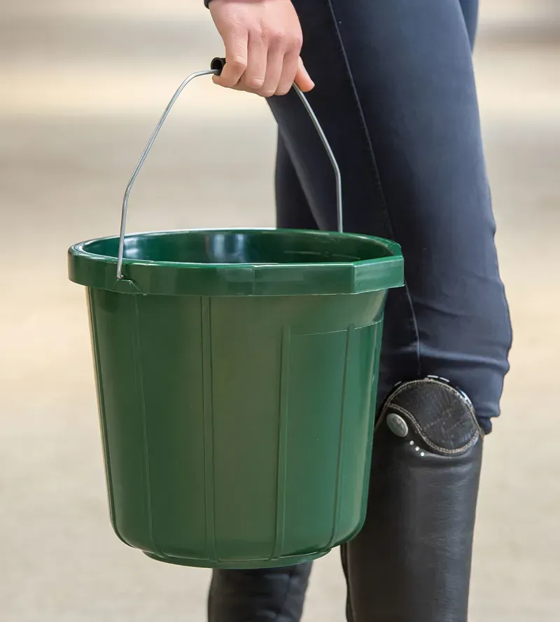 Red Gorilla 10lt General Purpose Calf Pouring Bucket in Green