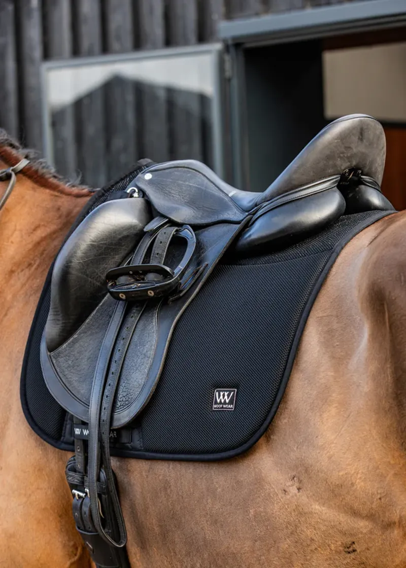 WW Elite Comfort Mesh Saddle Pad Black Dressage