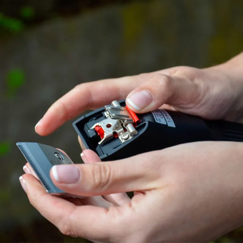 Liveryman Clipper Harmony Plus Rechargeable with Wide Fine Blade-6