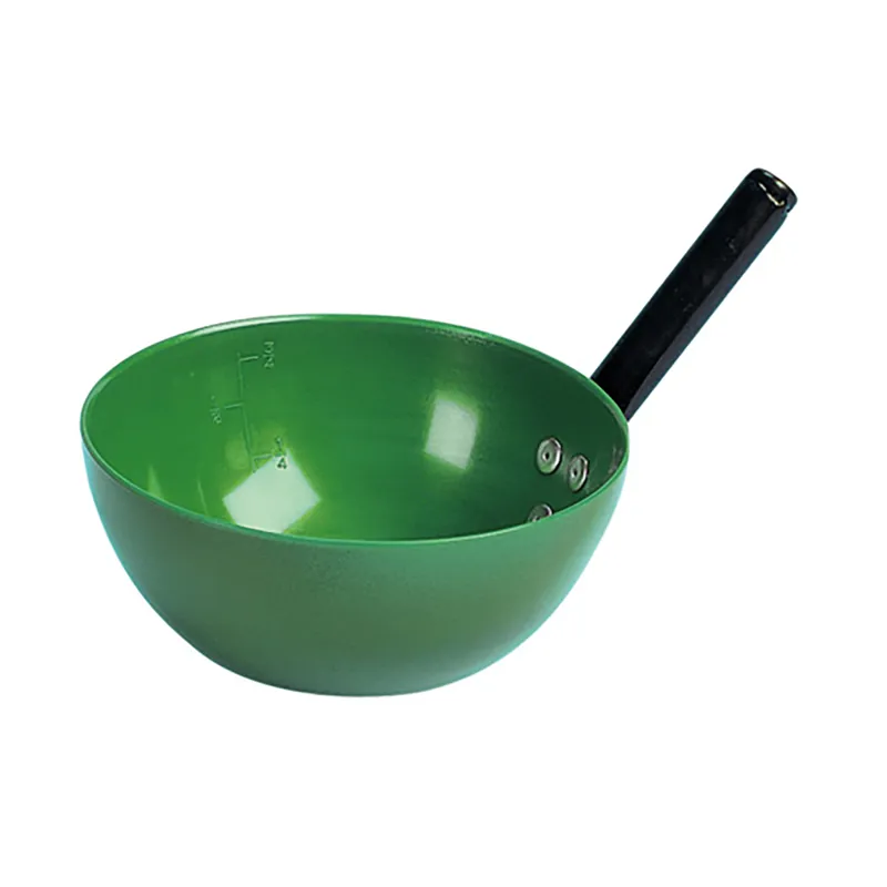 Stubbs Plastic Feed Scoop In Green